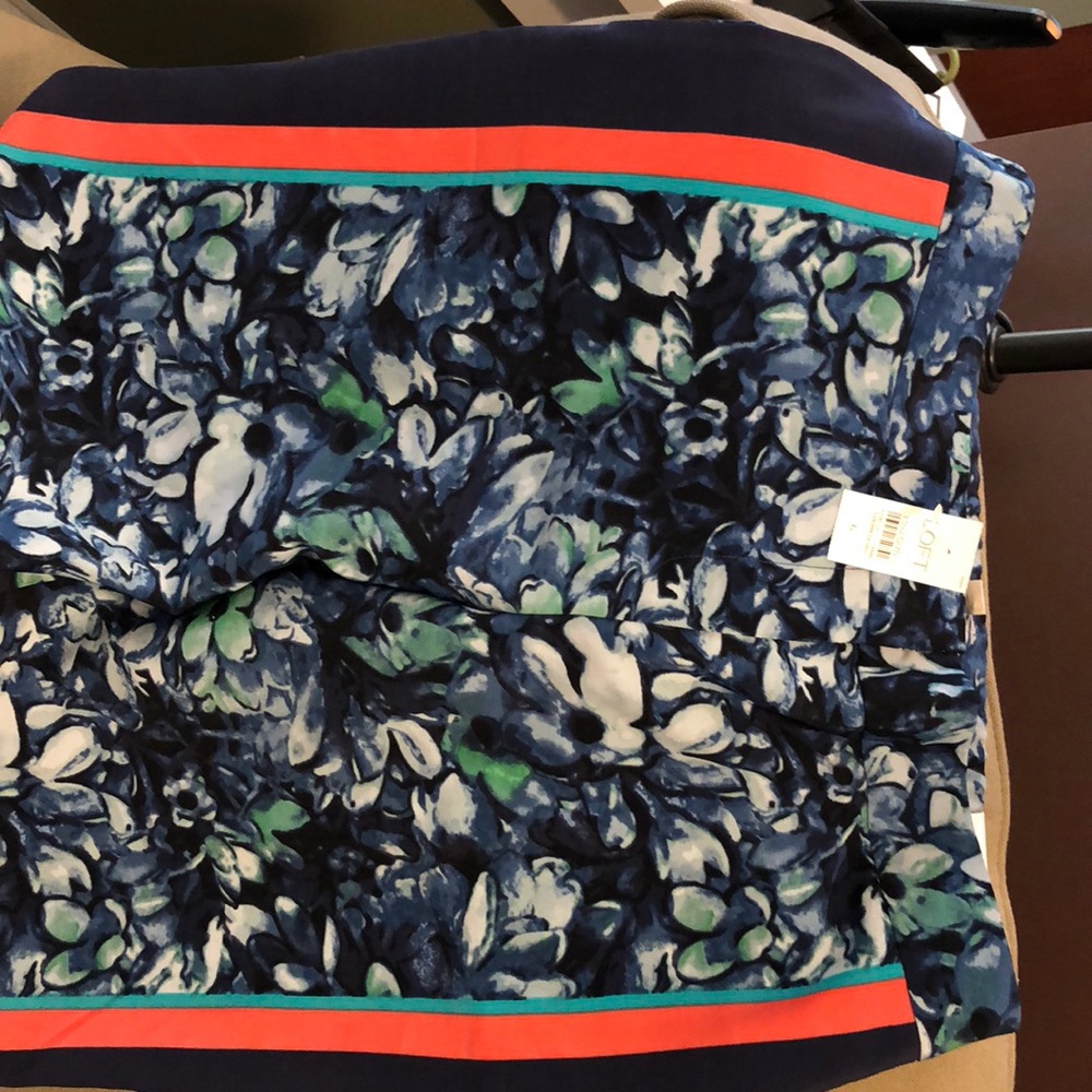 Loft pants - Picture 2 of 6